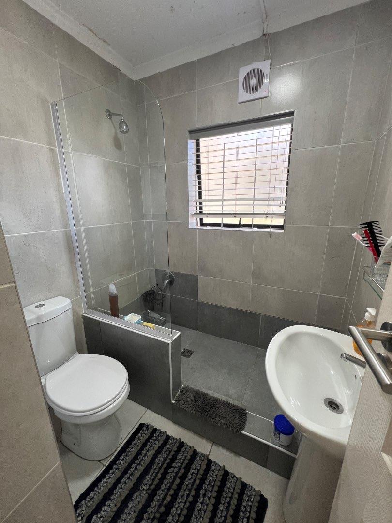 2 Bedroom Property for Sale in Silver Oaks Western Cape